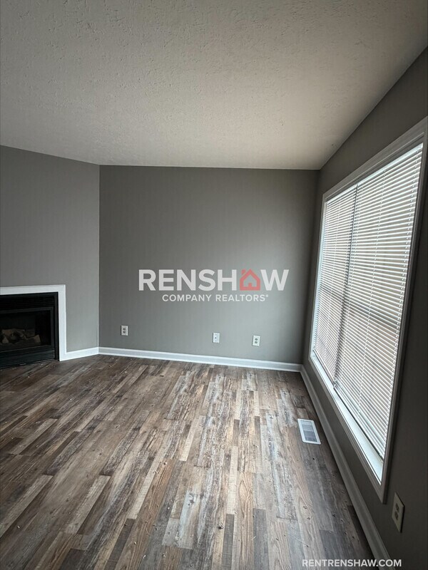 Foto del edificio - 165 Cloverdale St