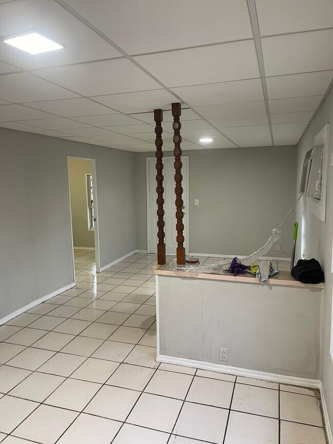 Foto del edificio - 3180 SW 24th St