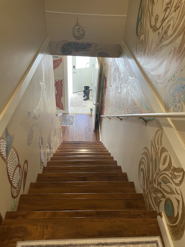 Building Photo - 10904-10102 102 Ave