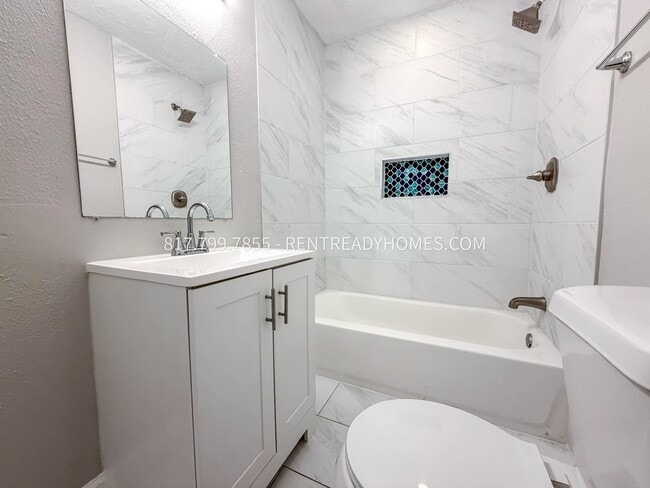 Photo - 1434 Christine St House