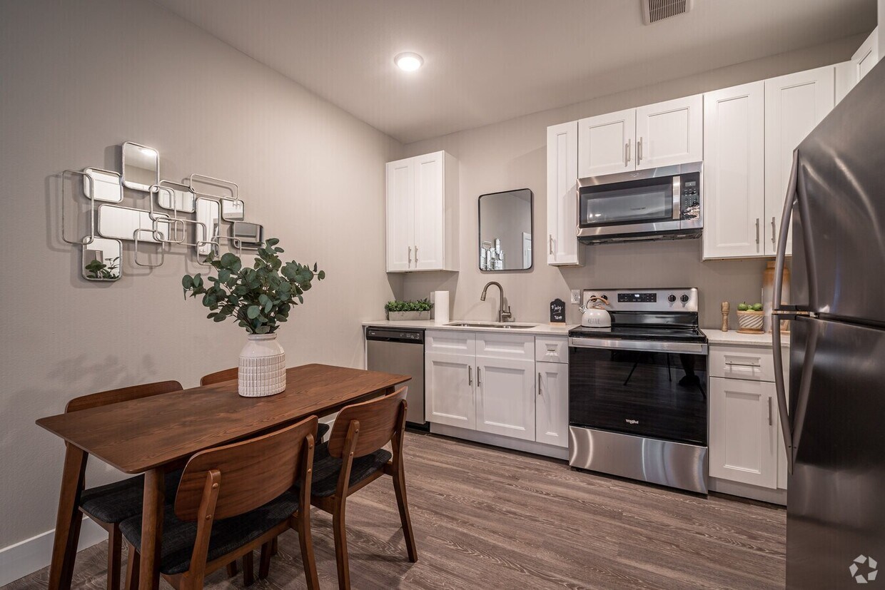 Foto principal - High-End Living, Perfectly Executed!