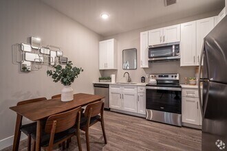 Building Photo - 9347 Kempwood Dr