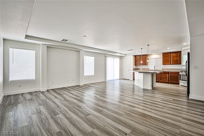 Building Photo - 6744 Philharmonic Ave