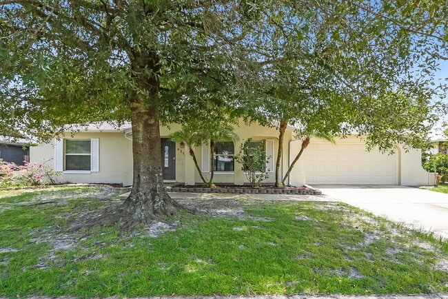 Building Photo - 8318 Mattituck Cir