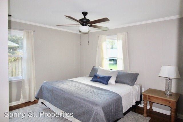 Foto principal - 4 br, 1.5 bath House - 75 Vincent Ave