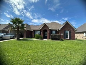 Building Photo - 2212 Alexa Ln