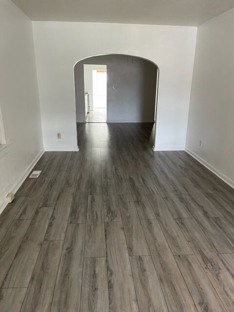 Building Photo - 545 6th St