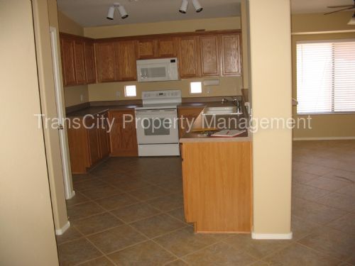 Building Photo - 28057 N Muscovite Dr