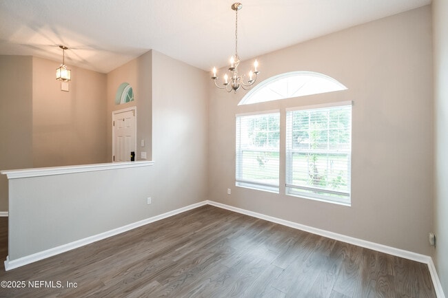 Building Photo - 9941 Rose Creek Ct