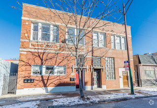 Building Photo - 4165 N Elston Ave