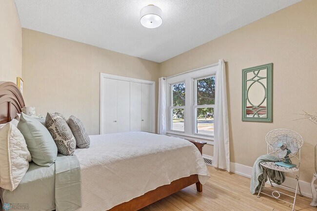 Foto del edificio - 1545 4th Ave S