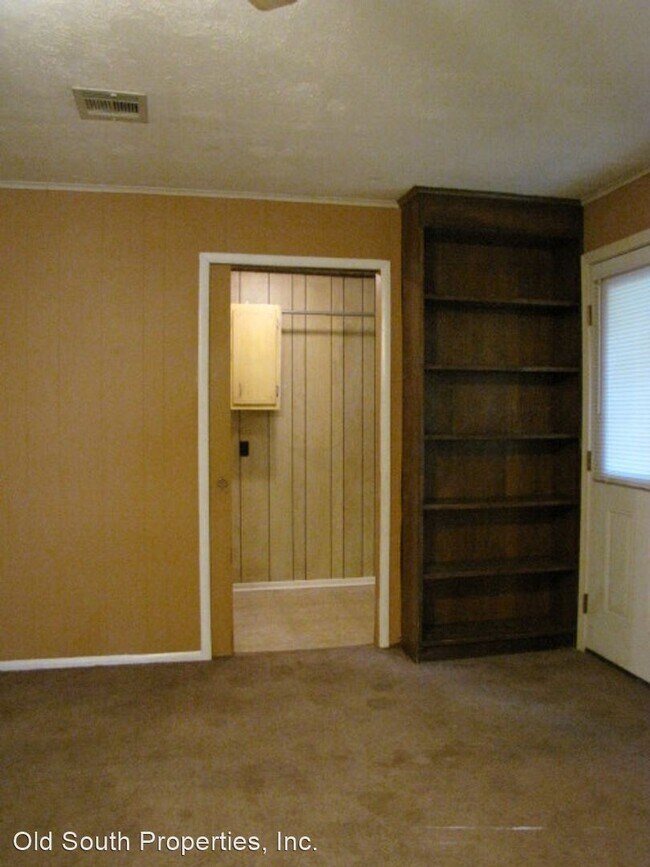 Building Photo - 3 br, 1 bath House - 216 Betty Rd