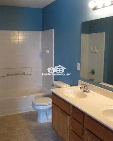 Foto del edificio - 14291 Banyan Ln