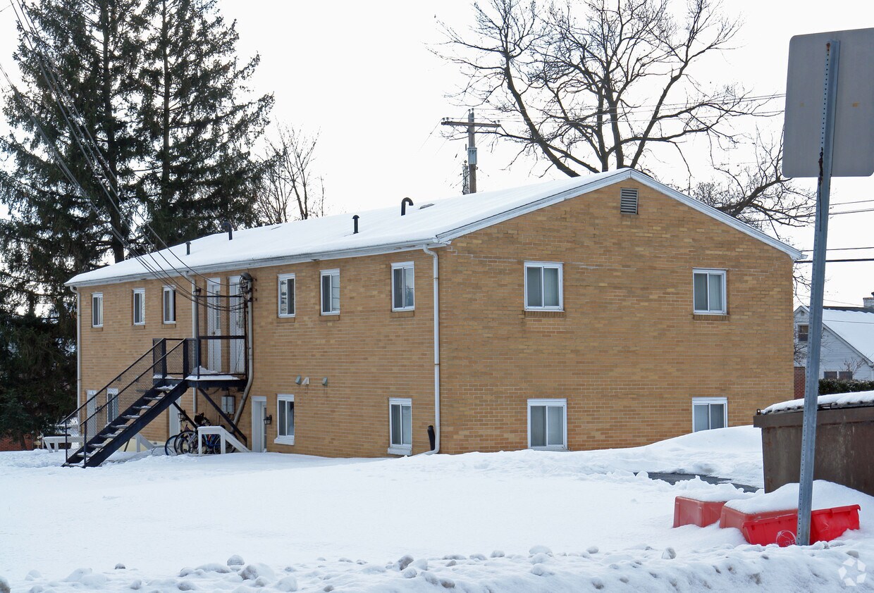 Foto del edificio - 1827 Waddle Rd