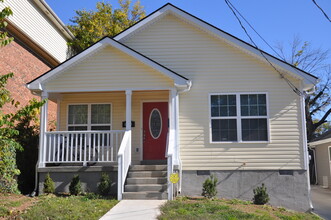 Building Photo - 419 Uhlan Ct