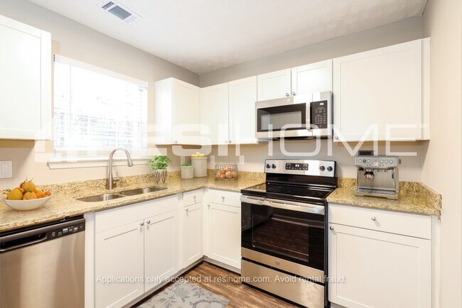 Building Photo - 8193 Wynfield Drive
