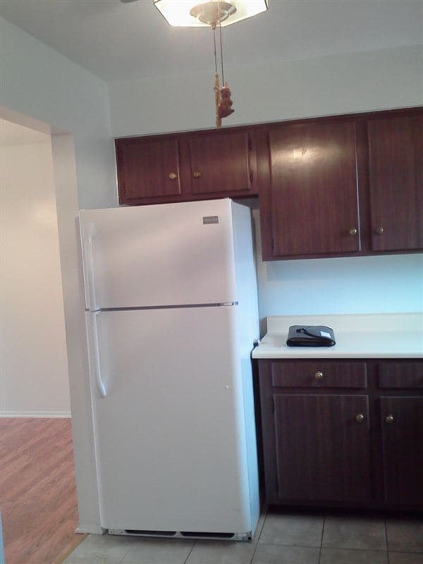 Building Photo - 25349 Shiawassee Cir