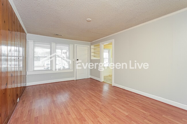 Foto del edificio - 141 Stewart Rd SE