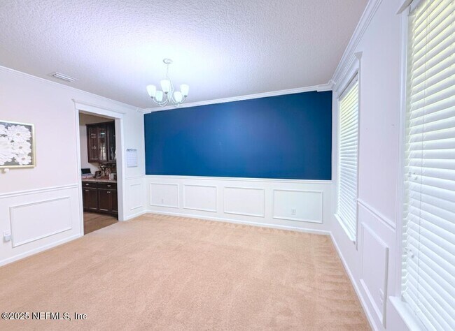 Building Photo - 102 Ann Scott Dr