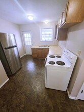 Building Photo - 2584 Deming Ave