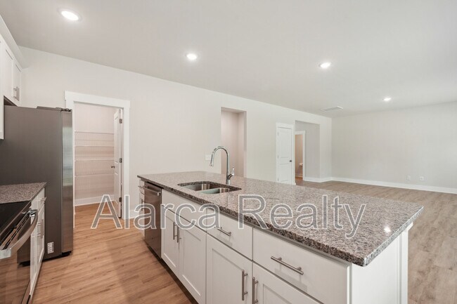 Foto del edificio - 118 Silverwood Ct