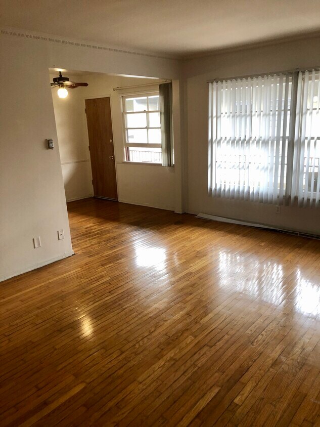 Foto principal - 3122 S Durango Ave