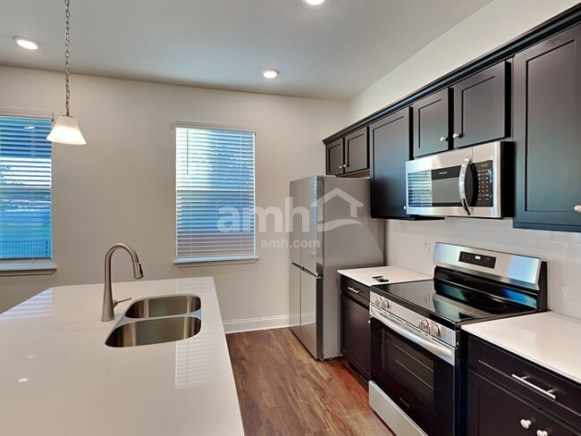 Building Photo - 2764 Sunrise Ct