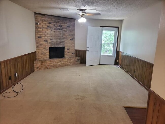 Building Photo - 515 Finks Hideaway Rd
