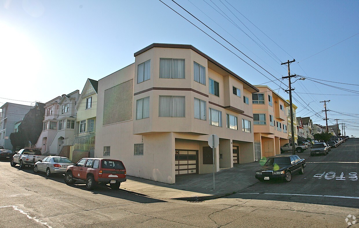 Primary Photo - 501 Paris St