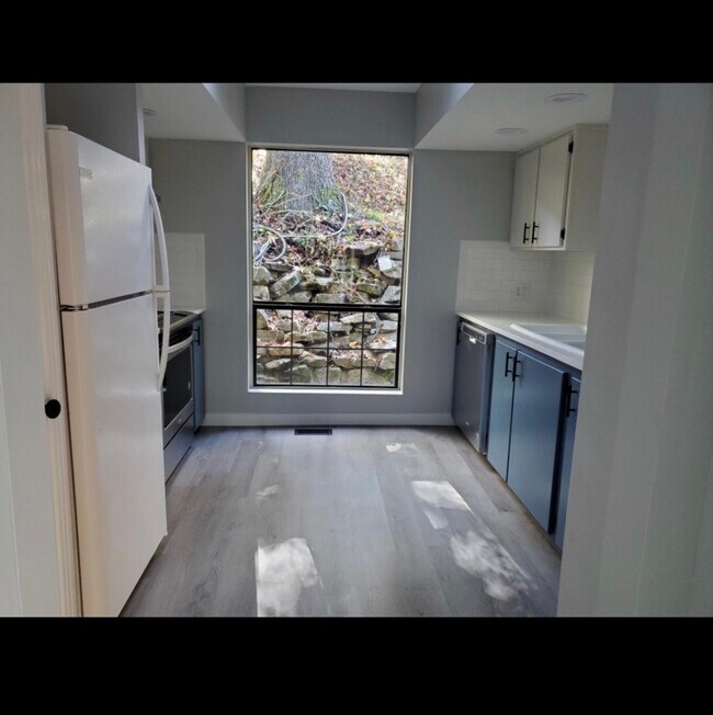 Foto del edificio - 130 Ravine St