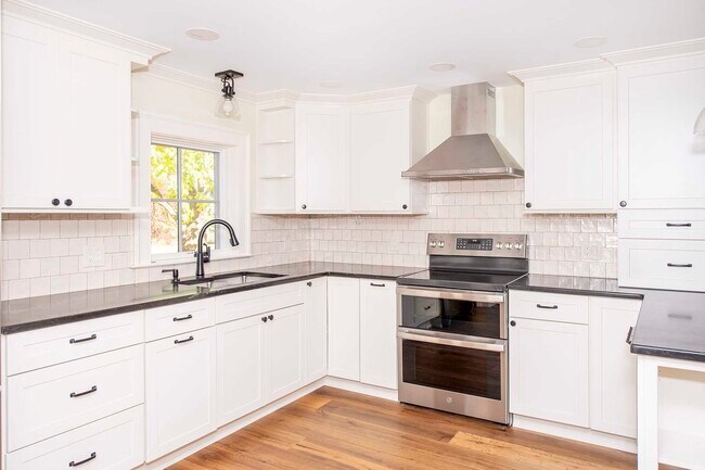 Foto del edificio - 39 MERRITT Ave