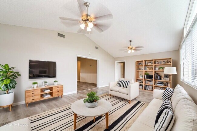 Foto del edificio - 8410 Spicewood Dr