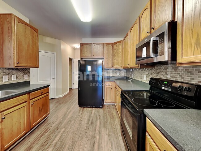 Foto del edificio - 16 Creekside Way