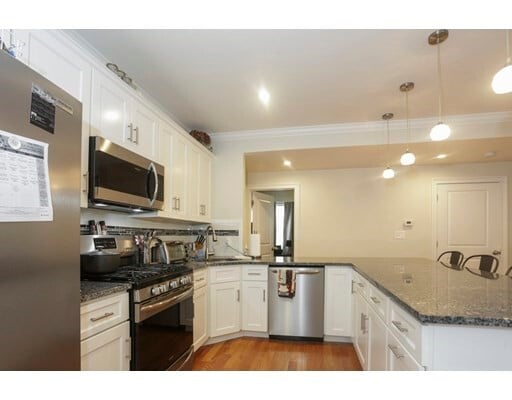 Foto del edificio - 274 Bowdoin St