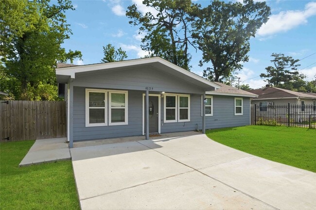 Building Photo - 8129 Linda Vista Rd