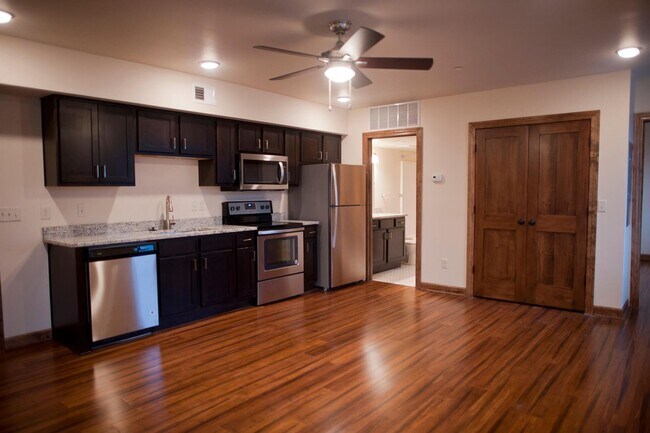 Foto del edificio - Beverly Lofts 204