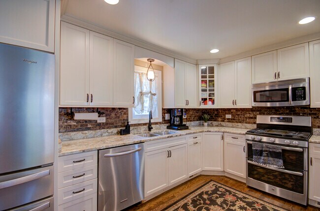 Foto del edificio - 501 Lincoln Ave