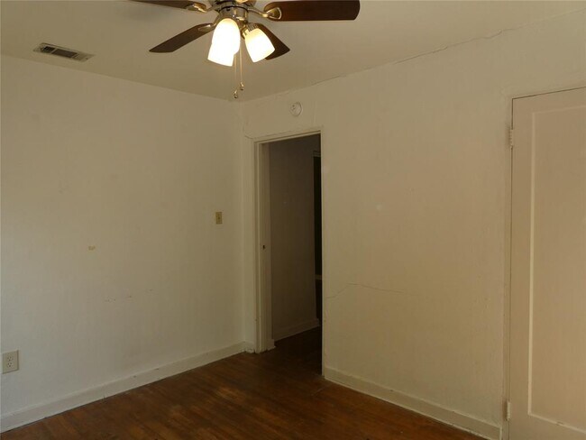 Foto del edificio - 4005 Maplewood Ave