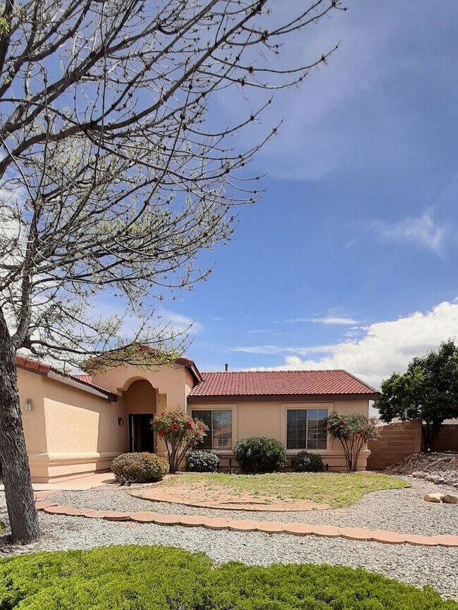 Beautiful Model Home House Rental in Sierra Vista, AZ