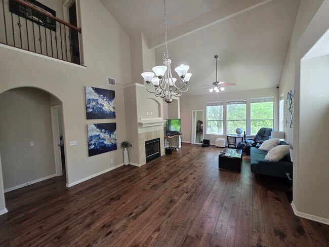 Building Photo - 7901 Southwest Pky
