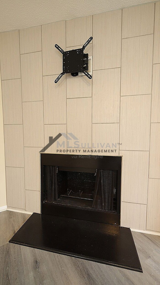 Building Photo - 3706 Chimney Ridge Pl