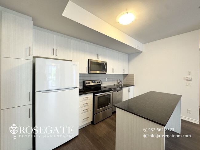 Building Photo - 1-Bedroom Condo-Townhouse with Huge Outdoor Space in Etobicoke
