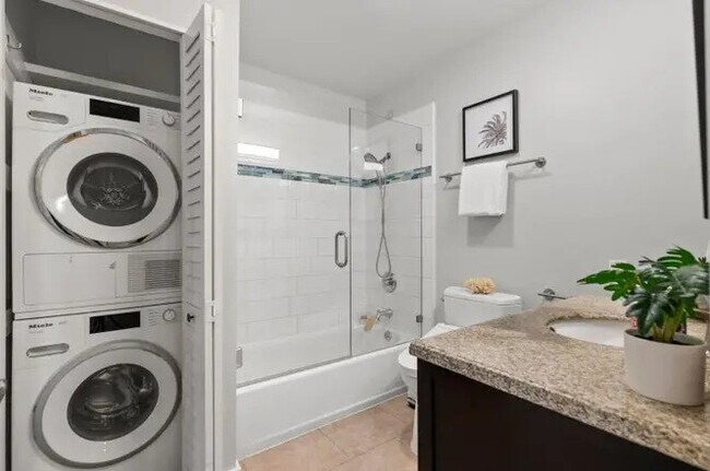 Foto del edificio - 1919 Alameda de las Pulgas