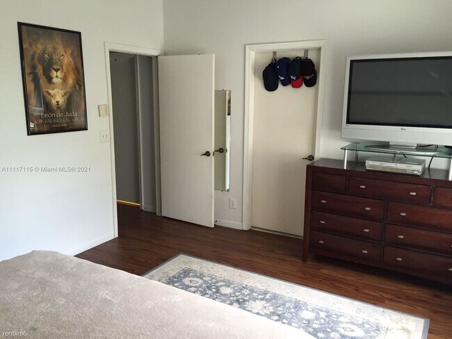 Foto del edificio - 3 br, 2.5 bath Townhome - 135 SW 168th Ter...