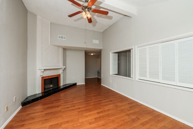 Foto del edificio - Trinity Meadows 1216