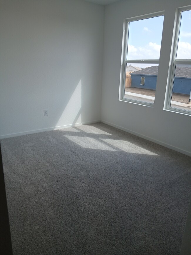 Building Photo - 7634 Barcelo Way