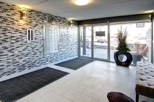 Lobby Photo - Birchcrest Estates