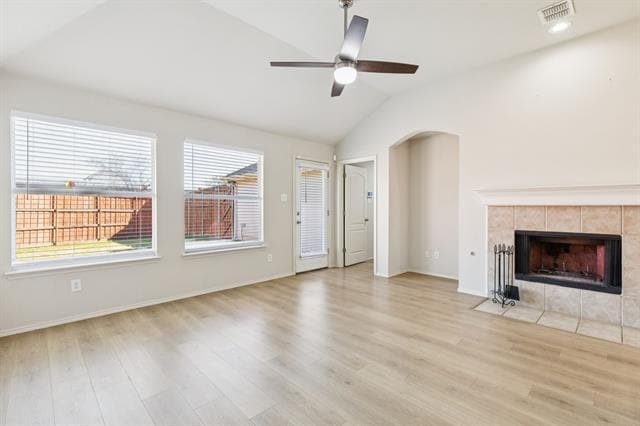 Foto del edificio - 1728 River Oaks Dr