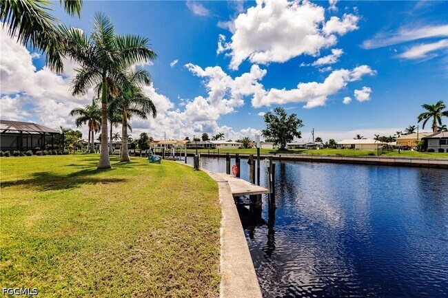 Building Photo - 131 Casa Ln