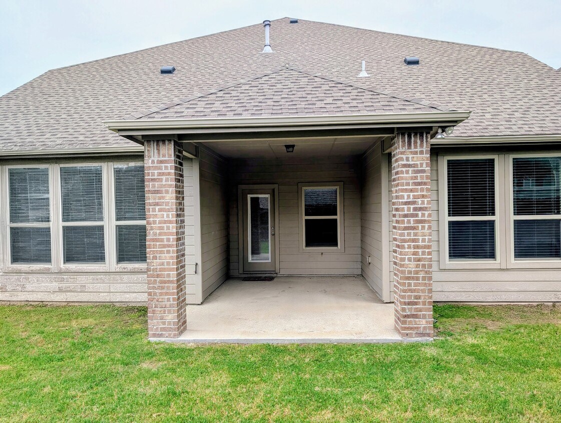 Building Photo - 10104 Kemah Pl